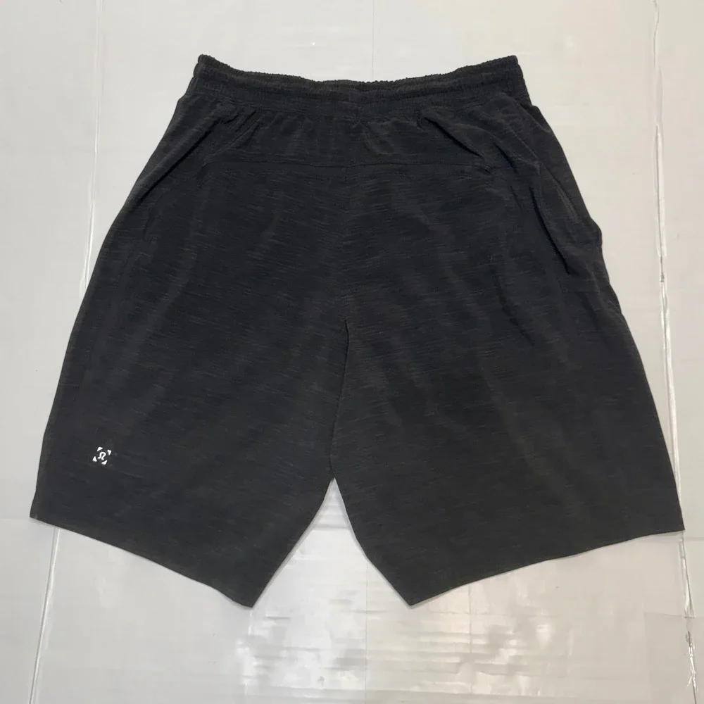 Lululemon Mens Pace Breaker Athletic Shorts Black Heathered Space Dye Gym 9 Inch